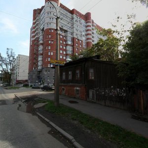 Maksima Gorkogo Street, 49, Perm: photo