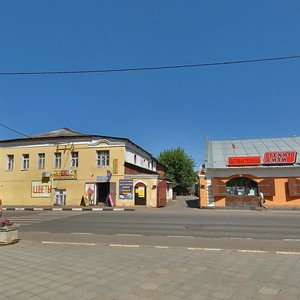 Sovetskaya ploshchad, 6, : foto