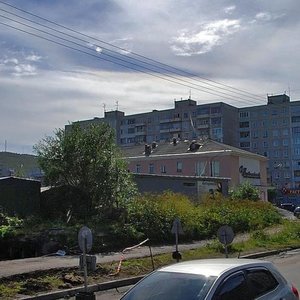 Zoi Kosmodemyanskoy Street, 2А/1, Murmansk: photo