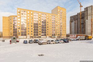 Bekhtereva Street, 3, Yekaterinburg: photo