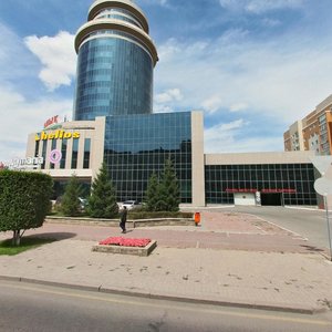 Dinmukhamed Kunayev Street, 33, Astana: photo