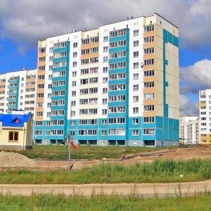 Vulica Bahatyrova, 18к2, Vitebsk: photo