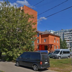 Kommunisticheskaya ploshchad, 4Б, Ozery: photo