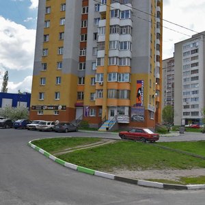 Старый Оскол, Микрорайон Макаренко, 11В: фото