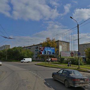 Красноярск, Улица Тельмана, 47: фото