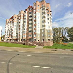 Uladzislava Syrakomli Street, 18, Minsk: photo