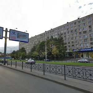 Zanevskiy Avenue, 28-30-32, Saint Petersburg: photo