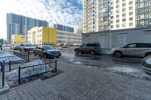 Parashyutnaya Street, 61к4с1, Saint Petersburg: photo