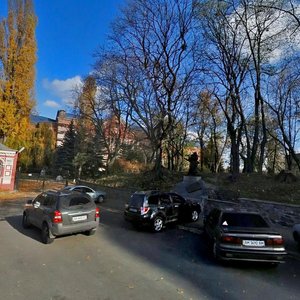 Voznesenskyi Descent, 20, : foto