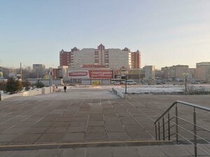 Neftzavodskaya Street, 28к3 ، أومسك: صورة
