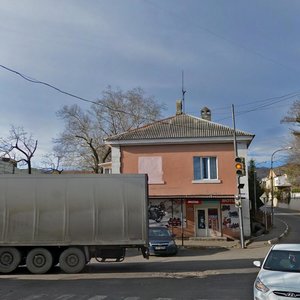 Gorkogo Street, 1, Tuapse: photo