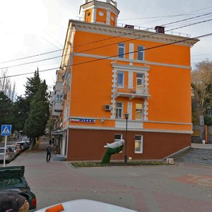 Oktyabrskoy Revolyutsii Street, 3, Tuapse: photo