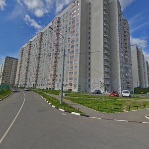 Aviakonstruktora Petlyakova Street, 13, Moscow: photo