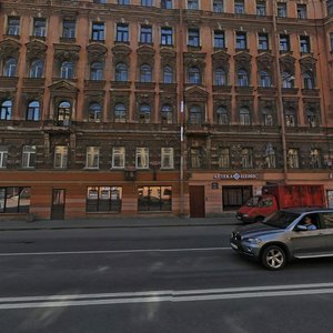 Maliy Vasilyevskogo Ostrova Avenue, 30-32, Saint Petersburg: photo