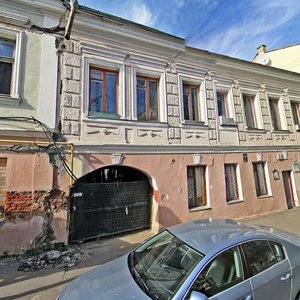 Revaliucyjnaja Street, 26, Minsk: photo