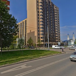Казань, Улица Хусаина Мавлютова, 42: фото