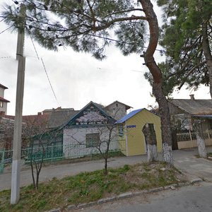Геленджик, Октябрьская улица, 74: фото