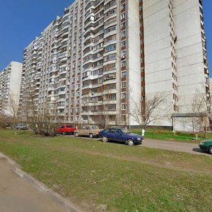 Molodyozhnaya Street, 2, : foto