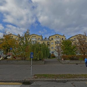 Aliega Kashavoga Street, 18, Minsk: photo