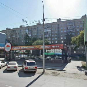 Cheluskincev Street, 32, Novosibirsk: photo
