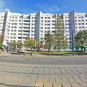 Jakuba Kolasa Street, 50к1, Minsk: photo