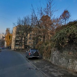 Pecherskyi Descent, 13, Kyiv: photo