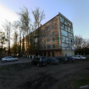 Molodyozhnaya ulitsa, 83, : foto