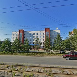 Новосибирск, Улица Мира, 63к2: фото