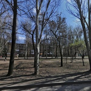 Bulvar Shakhtobudivelnykiv, 1, Donetsk: photo