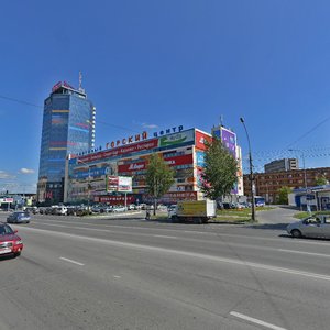Новосибирск, Улица Немировича-Данченко, 142: фото
