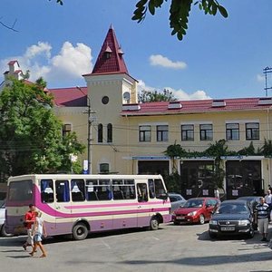 Симферополь, Петропавловская улица, 16: фото