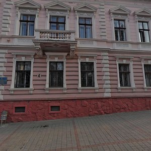 Черновцы, Кафедральная улица, 4: фото
