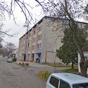 Oktyabrskaya ulitsa, 84, : foto