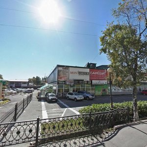 Kosmonavta Popovicha Street, 65, Yuzhno‑Sakhalinsk: photo