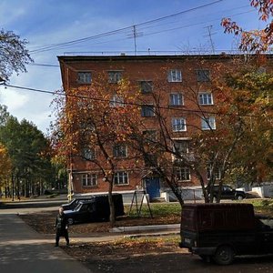 Ижевск, Площадь имени 50-летия Октября, 9: фото