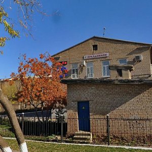 Ulitsa 60 let Oktyabrya, 2Б, : foto
