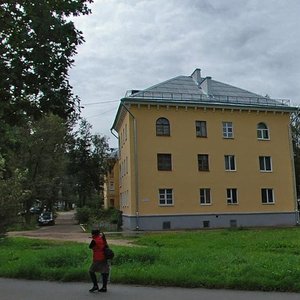 Псков, Улица Комдива Кирсанова, 4: фото