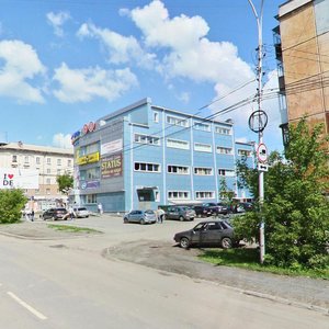 Ulitsa Oktyabrskoy Revolyutsii, 38, Nizhniy Tagil: photo