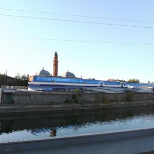 Krasnaya Naberezhnaya Street, 96М ، استراخان: صورة