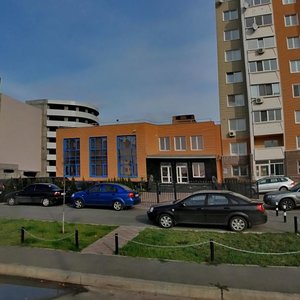 Drahomanova Street, 1М, Kyiv: photo