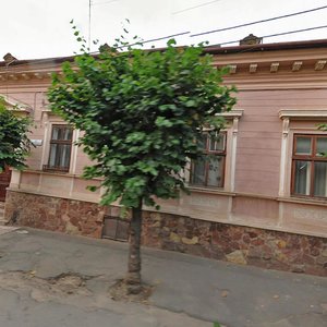 Черновцы, Улица Горького, 12: фото