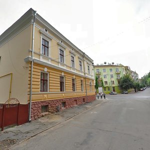 Черновцы, Университетская улица, 26/13: фото