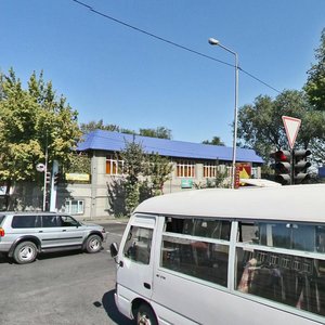 Ermuhan Bekmahanov kóshesi, 2, Almaty: photo