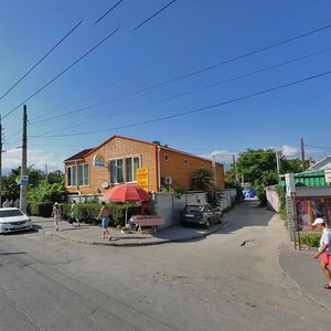 Алушта, Улица Горького, 14: фото