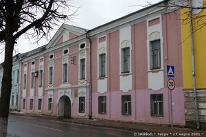 Stepana Razina Embankment, 3, Tver: photo