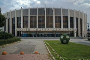 Dobrolubova Avenue, 18, : foto
