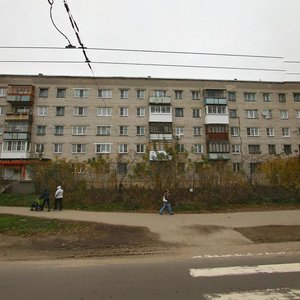 Дзержинск, Улица Урицкого, 14: фото