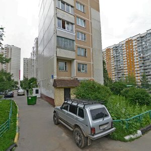 Znamenskiye Sadki Street, 3к2, Moscow: photo