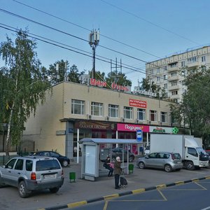 Yunykh Lenintsev Street, 73к1, : foto