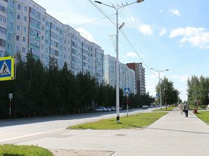 Neftyanikov Street, 9, Megion: photo